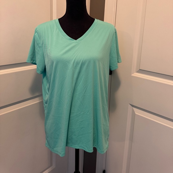 Mint V-Neck Women's Short Sleeve workout Top - Picture 2 of 5